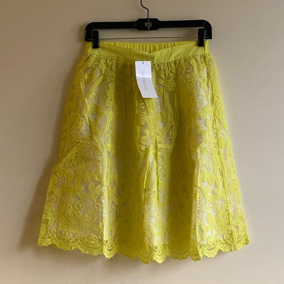 Lucy Paris Dresses & Skirts - Lucy Paris Reece Scalloped Lace Skirt Size M Neon Yellow